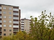 Цены на вторичку снижаются третий месяц подряд