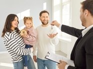 Возможность привлечь созаёмщика по семейной ипотеке сохраняется, заверили в Минфине