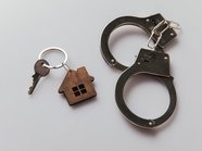 Оглашён приговор обвиняемым по делу с квартирой Ларисы Долиной