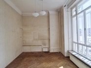 На торги выставили трёшку в первом московском небоскрёбе