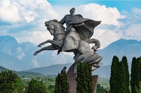 Что посмотреть во Владикавказе и окрестностях в первую очередь