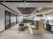 В Москве спрос на офисы сместился в сторону небольших лотов