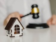 Юристы объяснили, почему суды выносят разные решения по сделкам с ведомыми продавцами