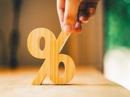 Эксперты объяснили, почему ЦБ решил замедлить снижение ключевой ставки