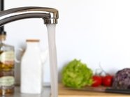Могут ли повысить плату за воду за прошлые периоды, объяснили в ФАС