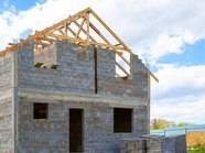 Застройщики до конца 2026 года могут заморозить до 15% проектов строительства загородного жилья