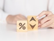 Крупные банки не стали понижать ставки по рыночной ипотеке вслед за ключевой ставкой