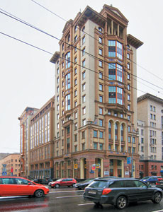 Вдоль по Питерской, вдоль да по Тверской…