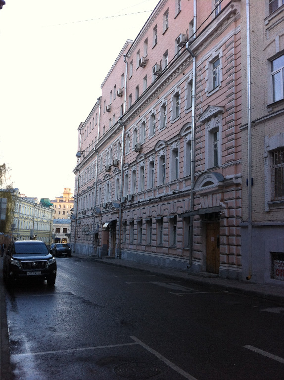 Сердце столицы: выбираем исторический дом в центре Москвы