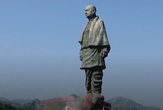 В Индии установлена самая высокая статуя в мире
