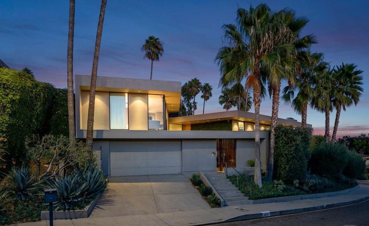 Илон Маск продает дом в Лос-Анджелесе