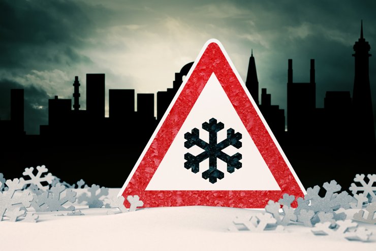 Снегоуборочные организации Екатеринбурга отказываются убирать снег