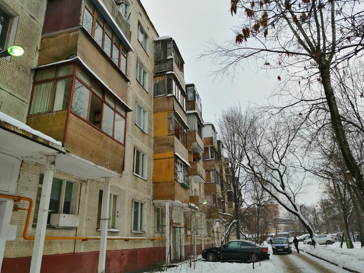 Москвичей обещают не переселять по реновации в другие районы насильно