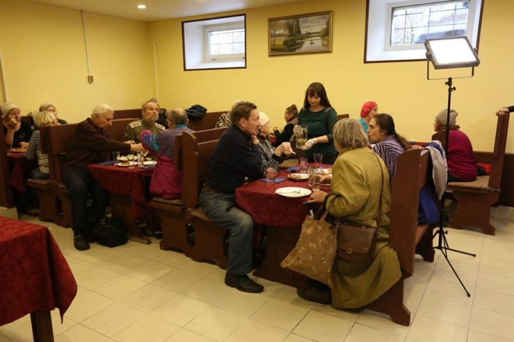 В Петербурге закрыли кафе, где бесплатно кормили пенсионеров