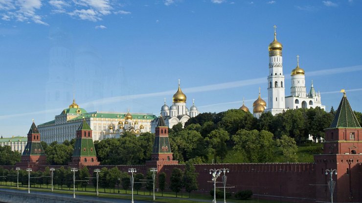 Археологические раскопки в Кремле расширят