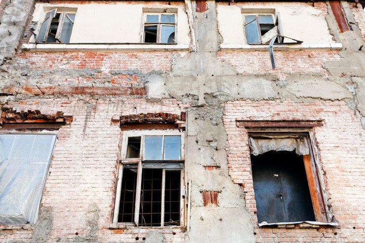 На переселение из аварийного жилья выделено 50 млрд рублей