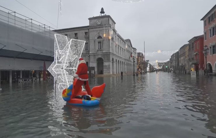 Венеция ушла под воду из-за неверного прогноза синоптиков