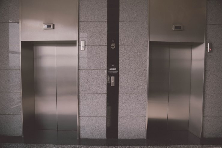 До 2025 года планируется заменить 140 тыс. лифтов