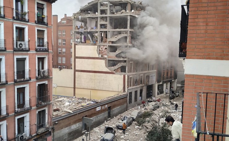 В центре Мадрида взрывом разрушено пять этажей восьмиэтажного дома