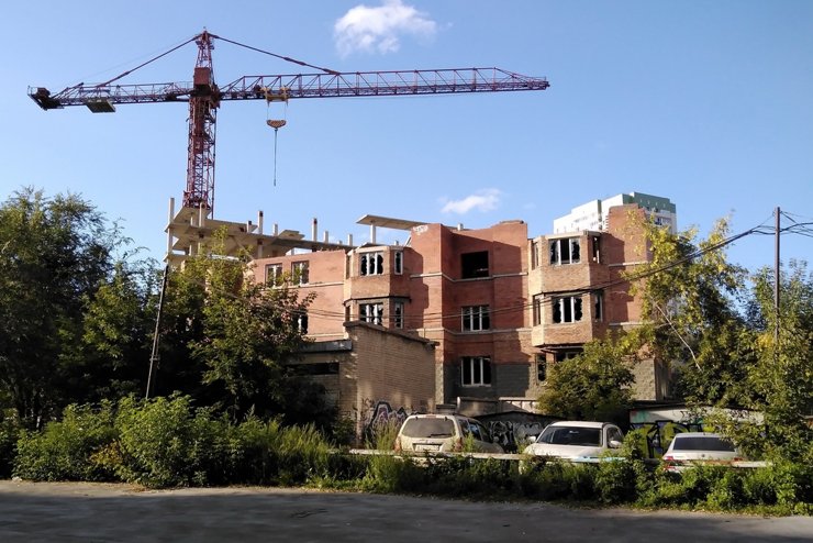 Прокурор потребовал завершить долгострой в центре Новосибирска