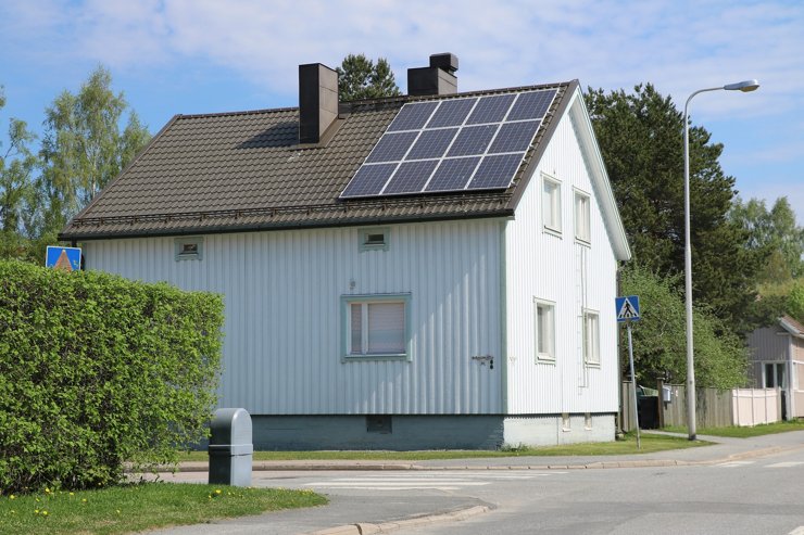 Для владельцев частных домов могут ввести субсидии на установку солнечных батарей