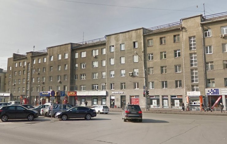 В Новосибирске застройщик захотел застроить двор многоэтажки на улице Трудовой