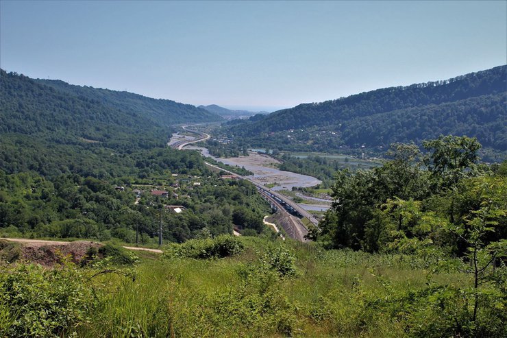 В Сочинском национальном парке снесут 17 самостроев