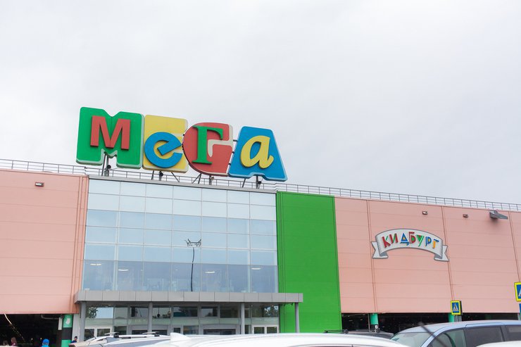 Стало известно, в каком торговом центре Новосибирска больше всего свободных помещений