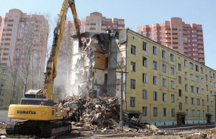 Власти Петербурга отложили реновацию хрущевок