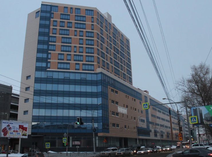 В Новосибирске продадут с торгов недостроенный торговый комплекс «Подсолнух»