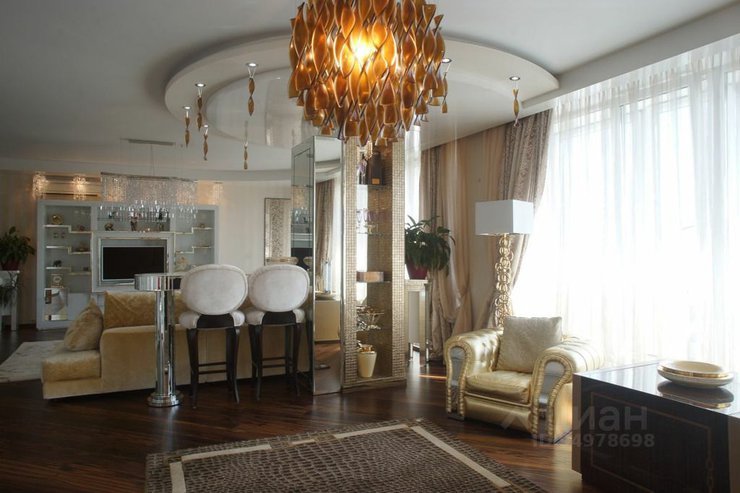 В новосибирском небоскребе «Бэтмен» за 55 млн рублей продают двухуровневую квартиру