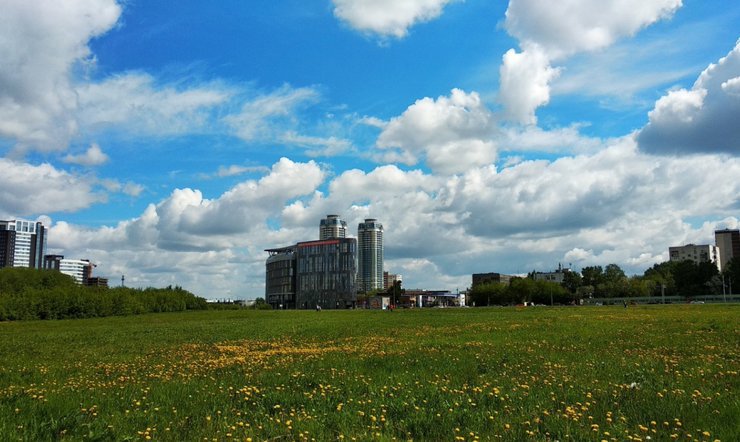 В Екатеринбурге застроят пустырь, на котором хотели возвести храм