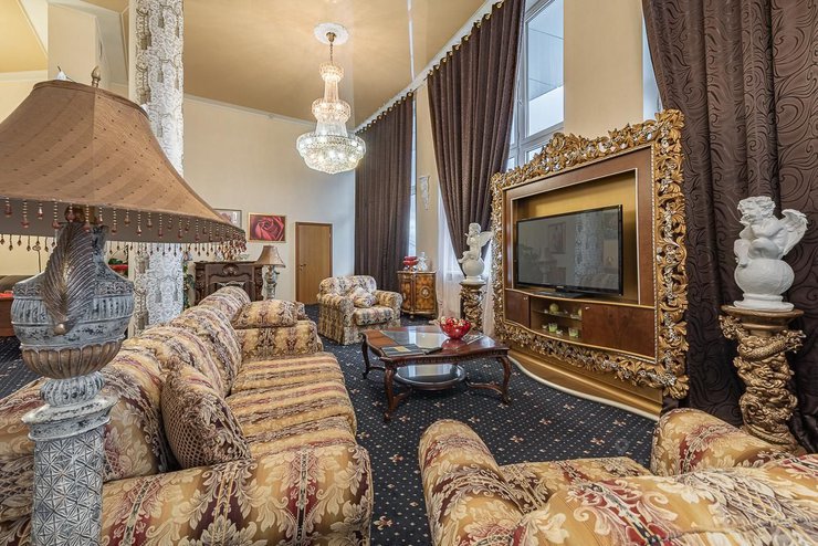 В Екатеринбурге стало вдвое больше дорогих квартир, выставленных на продажу