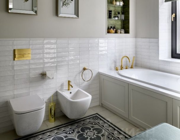 В Новосибирске за 125 млн рублей продают коттедж с золотой сантехникой