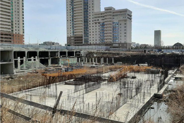 В Екатеринбурге последнюю секцию проблемного ЖК «Миллениум» сдадут в 2025 году В Екатеринбурге последнюю секцию проблемного ЖК «Миллениум» сдадут в 2025 году