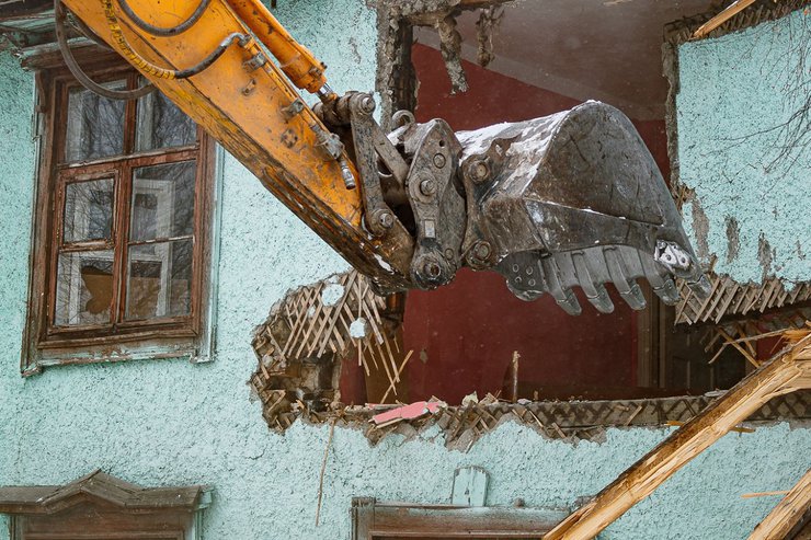 В Екатеринбурге до 2025 года снесут почти 200 жилых домов