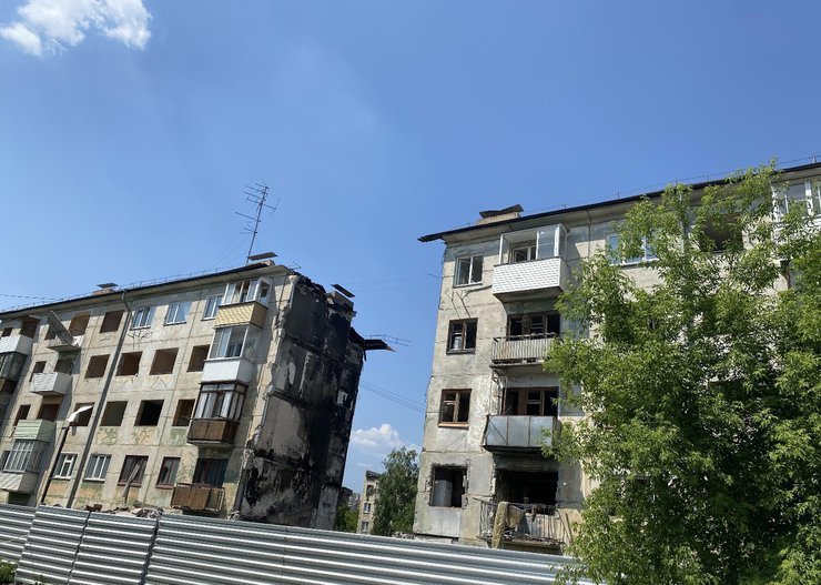 В Новосибирске начался снос взорвавшегося дома на Линейной