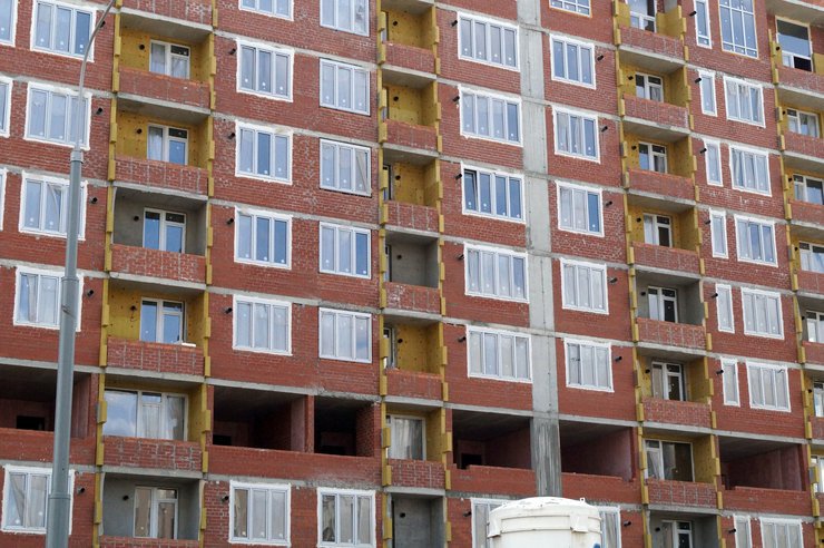Ленобласть почти догнала Петербург по выводу квартир на рынок за полгода