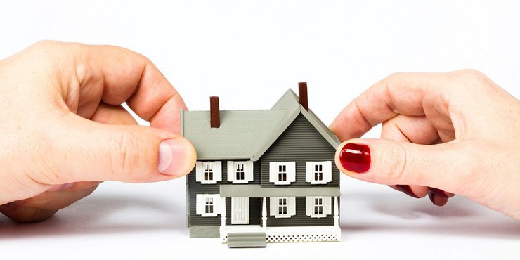 Покупка недвижимости в браке на подаренные средства: особенности.