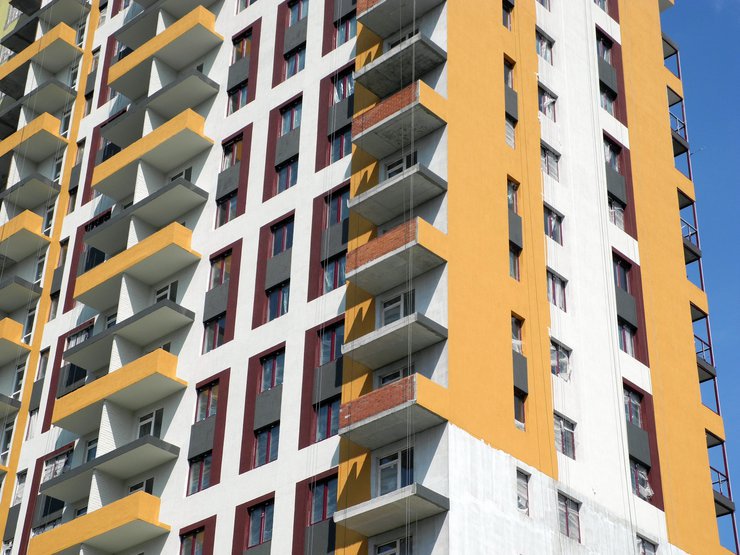 Объем нераспроданных квартир на «первичке» за год увеличился на 12%