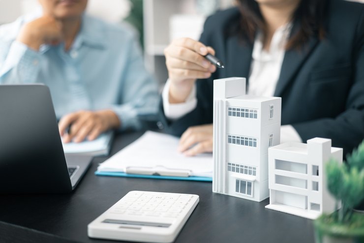 Нераспроданные квартиры хотят использовать для расселения аварийных домов