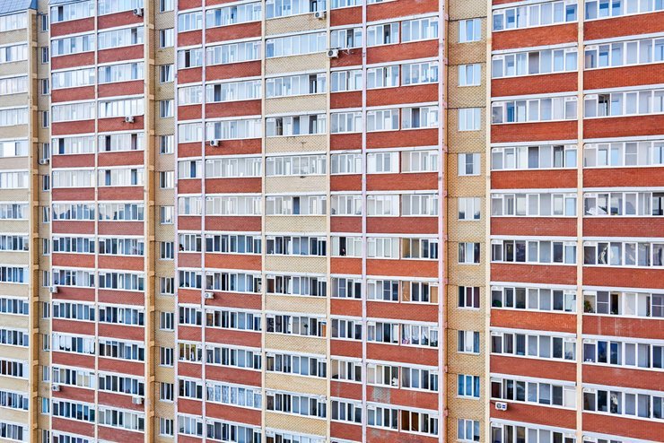 В Госдуме призвали строить малоэтажные дома вместо человейников