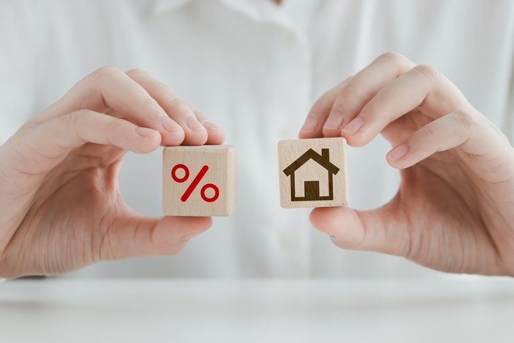 В столице число ипотечных сделок с новостройками за год снизилось на 44,7%