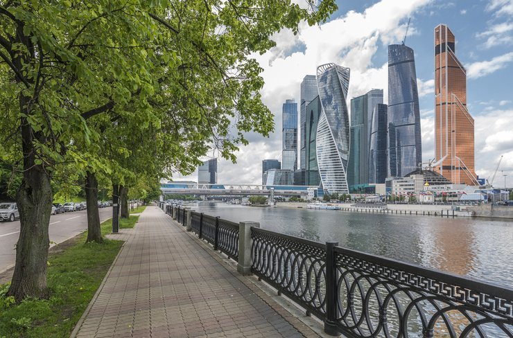 Более половины москвичей хотели бы жить у воды