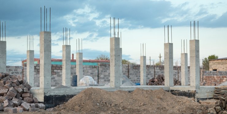 Минстрой считает, что банки должны ответить за появление обманутых дольщиков в ИЖС