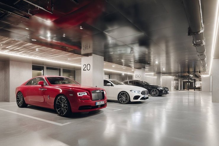 Машиноместо за 33,2 млн рублей