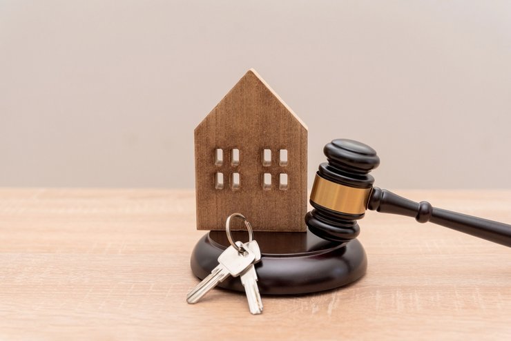 Суд обязал дачника, не вступившего в СНТ, платить за инфраструктуру