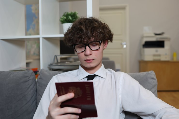 Как выписать человека из квартиры перед продажей: практическое руководство для собственников в Санкт-Петербурге