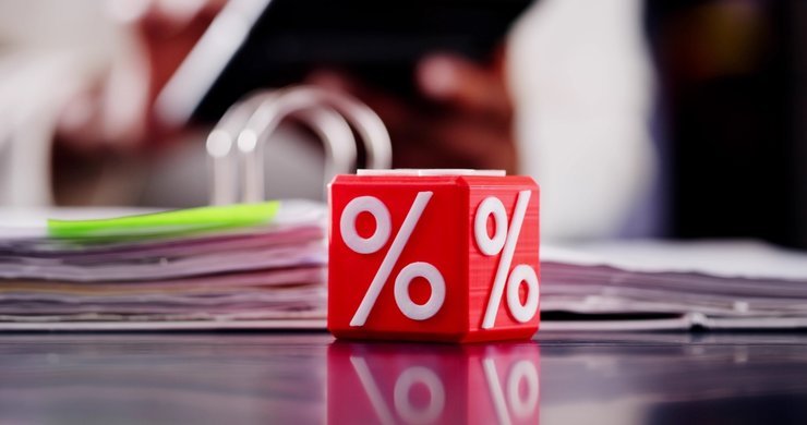 Семья судится с банком, который втрое поднял платёж по семейной ипотеке