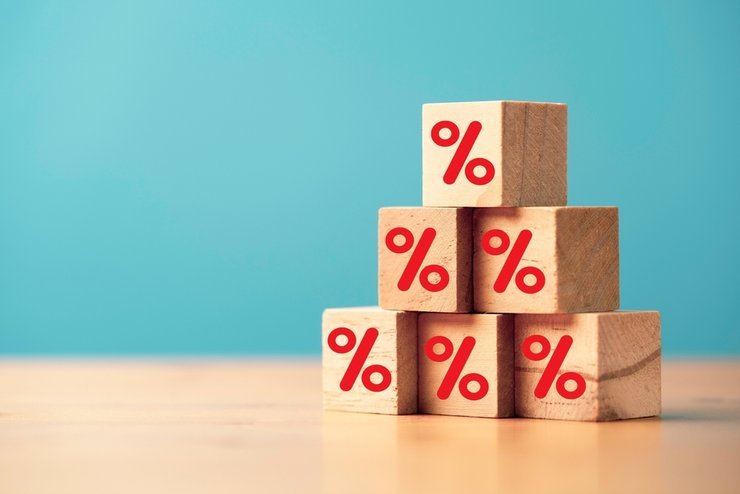 Темпы снижения ключевой ставки назвали слишком медленными